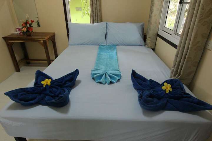 Room 4 of 43