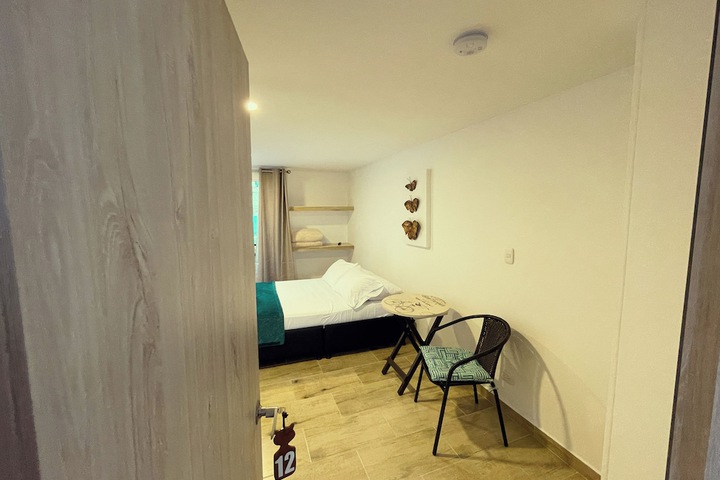Room 62 of 123