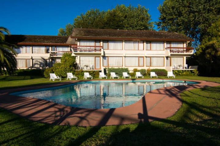 Hotel with Pool