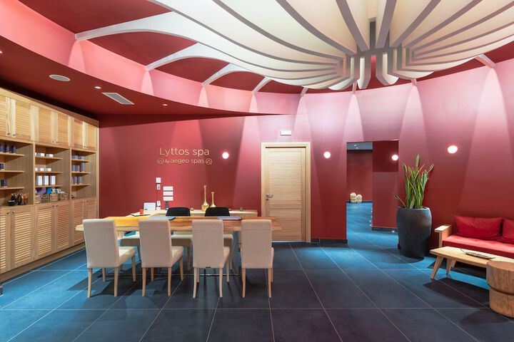 Hotel Interior 79 of 168