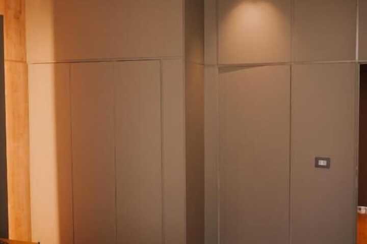 Room 13 of 25