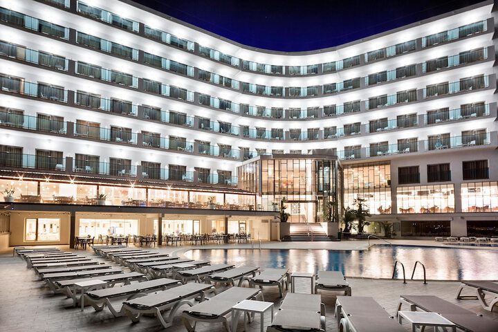 Pool Hotel