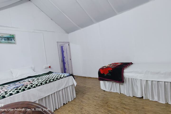 Room 5 of 17