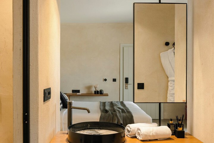 Room 61 of 88