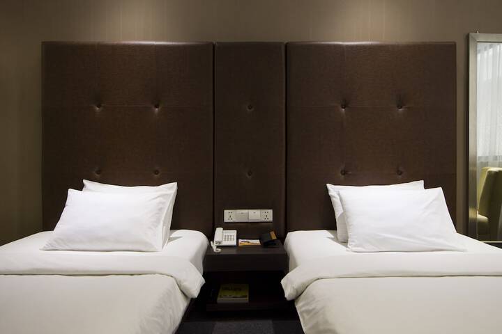 Room 50 of 114