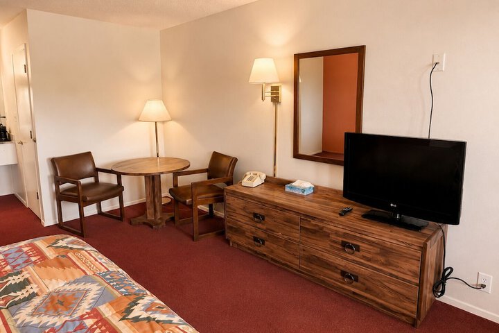 Room 6 of 23