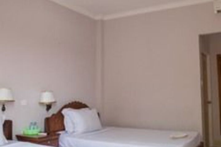 Room 26 of 66