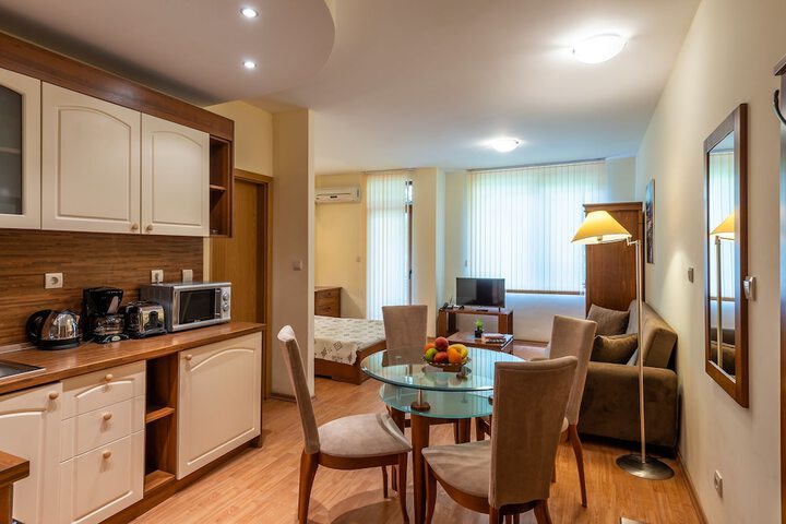 Room 45 of 209