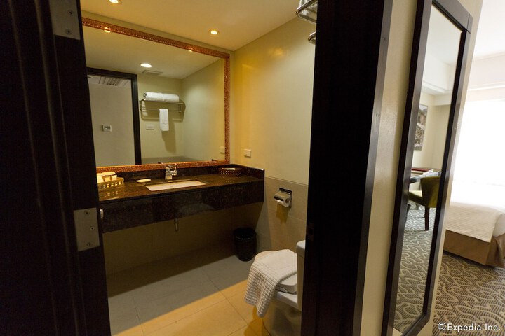 Room 57 of 95