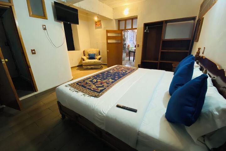 Room 42 of 172