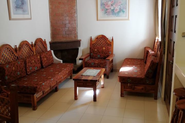 Room 3 of 8