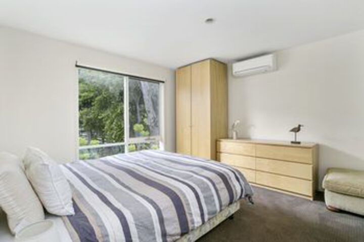 Room 3 of 12