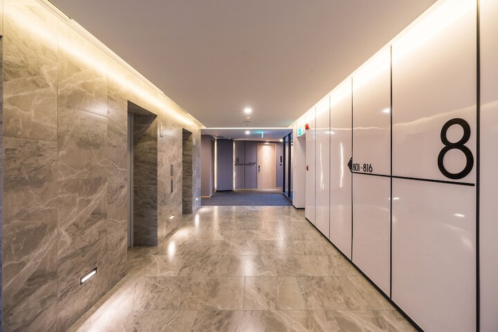 Ballroom/Hall 55 of 68