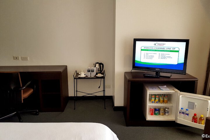 Room 13 of 43