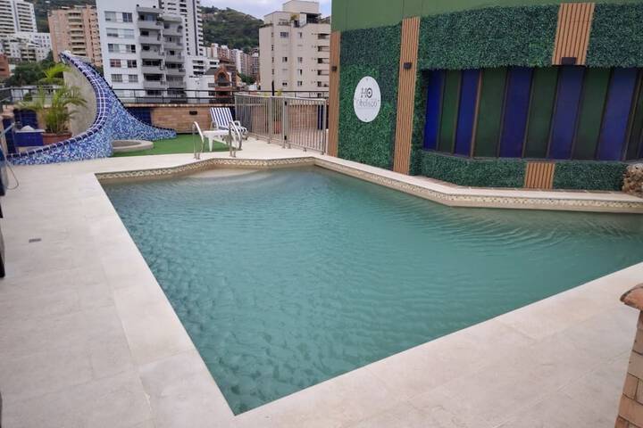 Pool 33 of 73