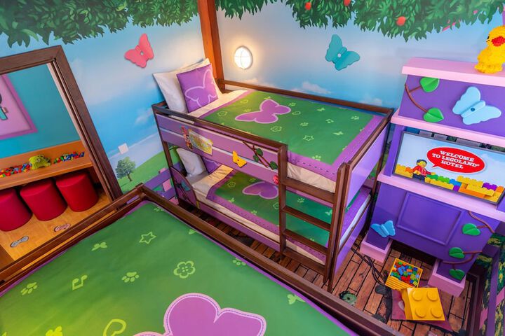 Room 13 of 54