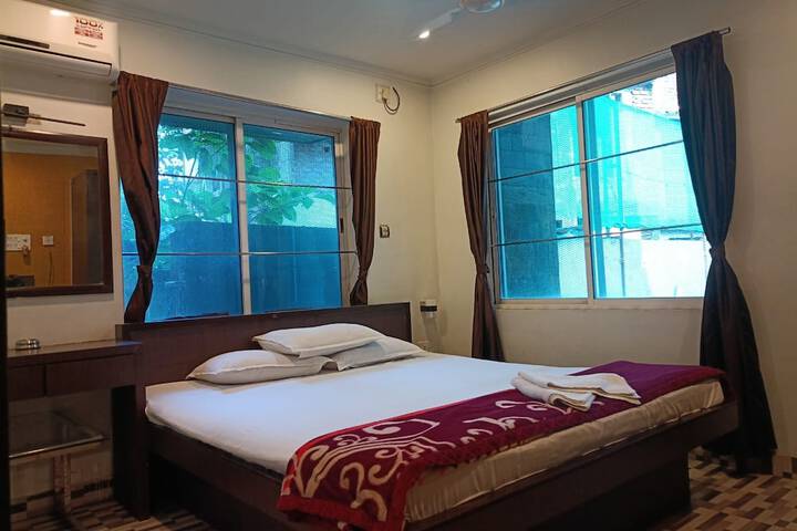 Room 6 of 20