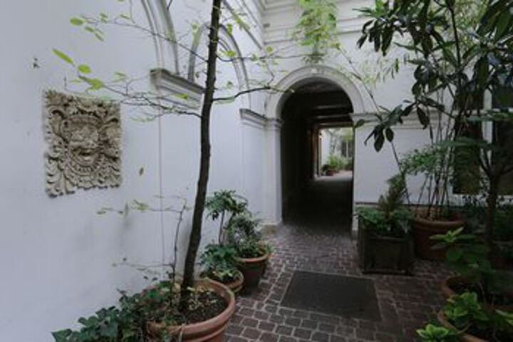 Hotel Exterior 34 of 168