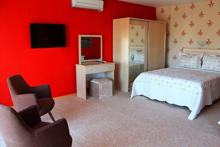 Room 15 of 29