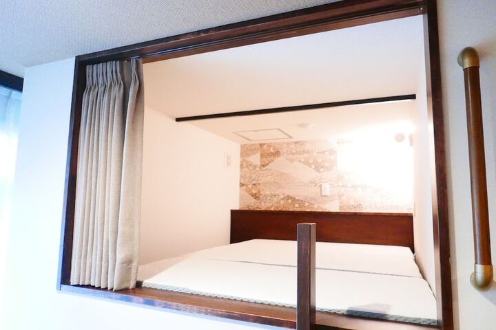 Room 19 of 81