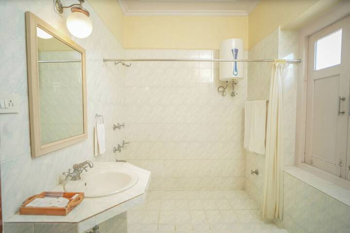 Room 72 of 135