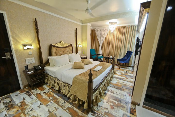 Image of Hotel President