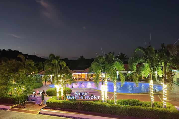 Hotel View 196 of 199