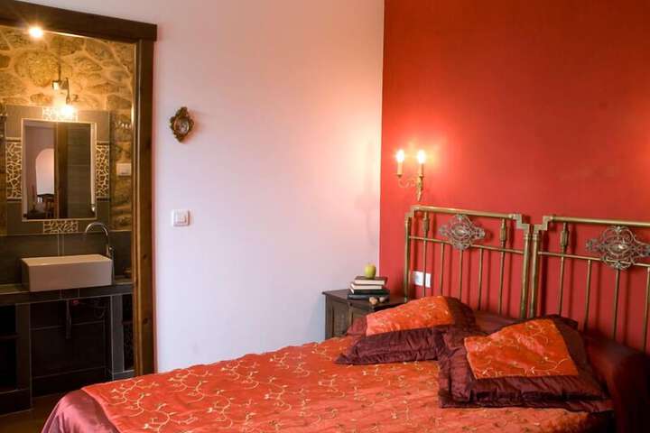Room 8 of 42