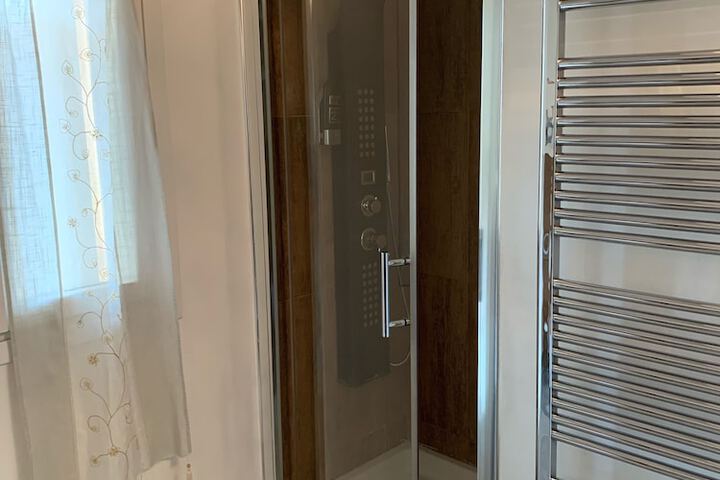 Room 61 of 153