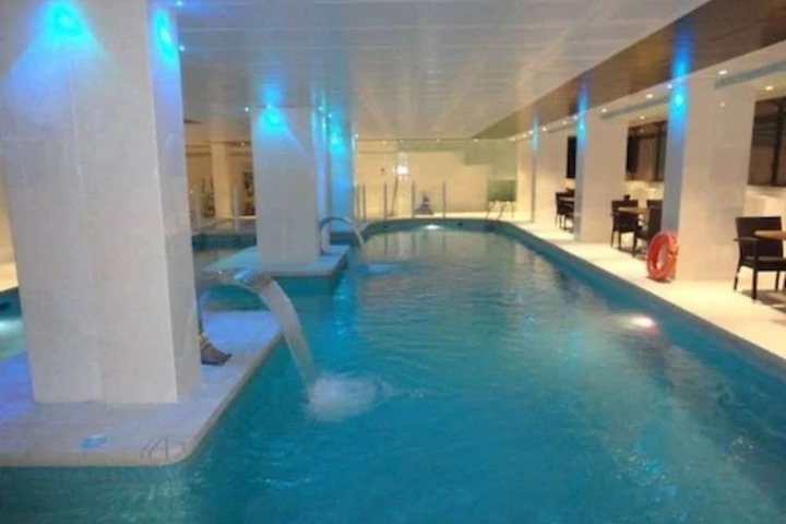 Pools & Facilities
