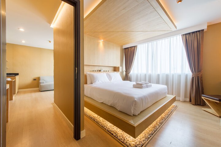 Room 4 of 39