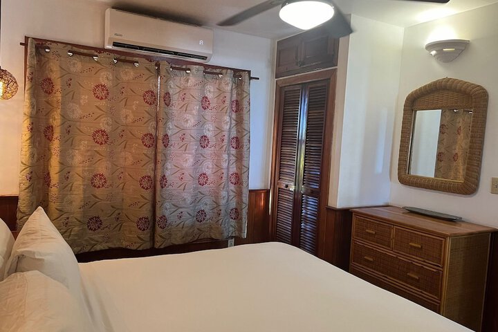 Room 52 of 272
