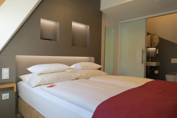 Room 40 of 82