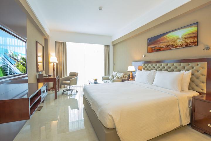 Room 52 of 89