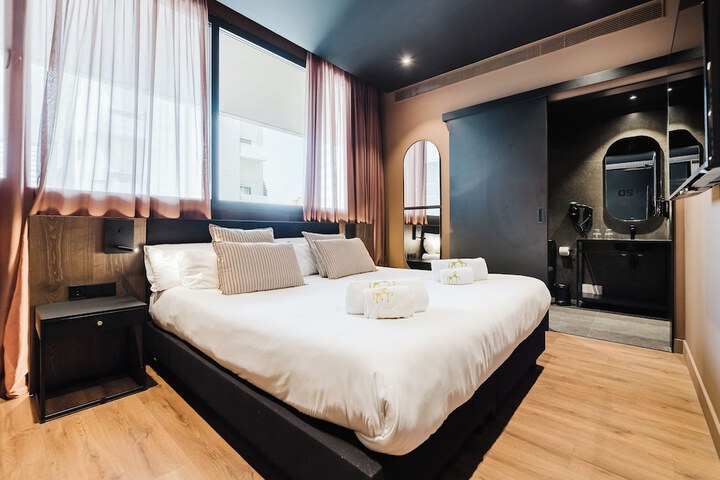 Room 19 of 45