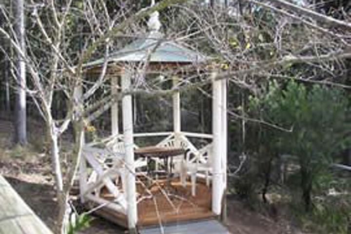 Hotel Exterior 9 of 23