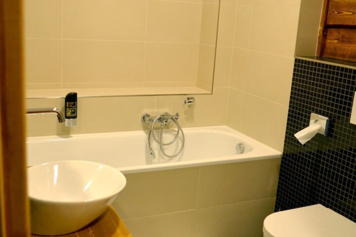 Room 19 of 25