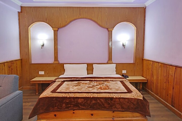 Room 16 of 49