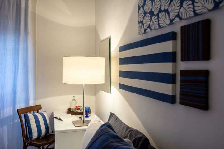 Room 21 of 35