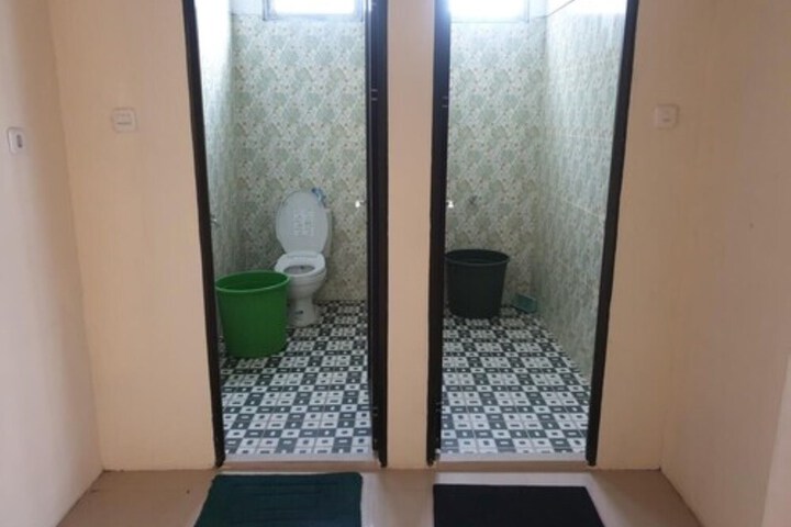 Room 7 of 16
