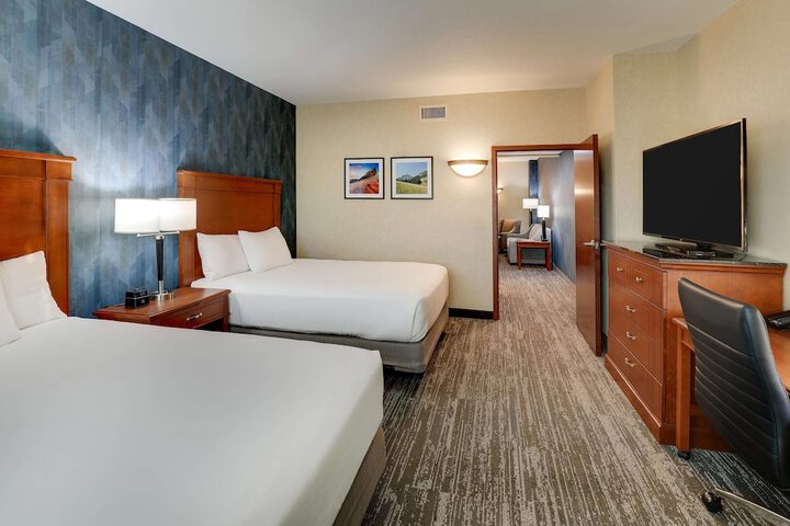 Room 34 of 72