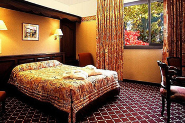 Room 14 of 31