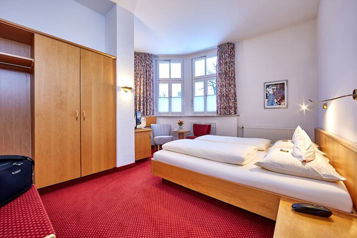 Room 10 of 57