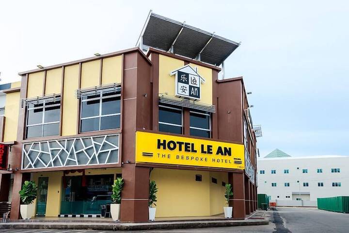 LE AN HOTEL