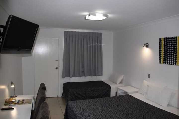 Room 6 of 29