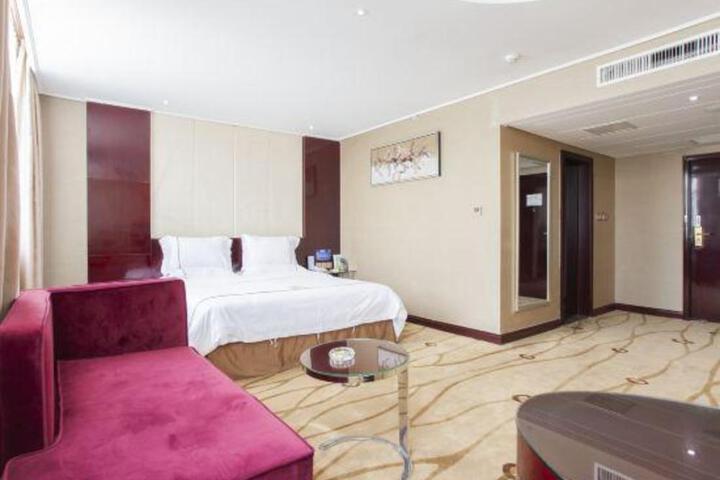 Harbour Hotel