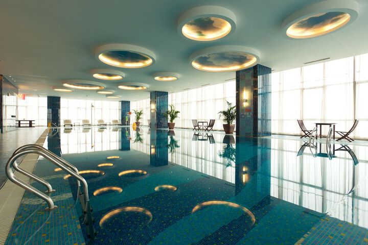 Hotel with Pool