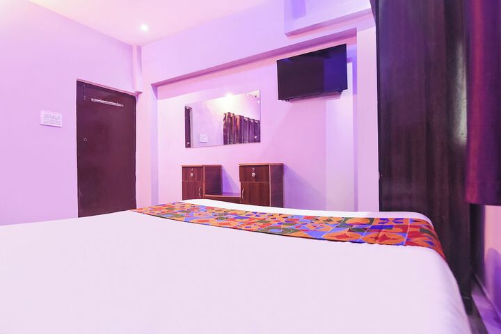 Room 12 of 21