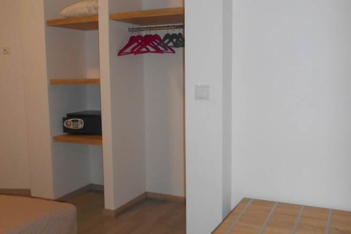 Room 17 of 54
