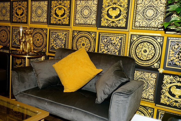 Sexy Luxurious Versace Apartment Near Sheffield Image 11